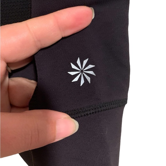 Athleta Black Relay Capri Crop Tight Leggings Red Waistband Style 581326 Medium - Picture 3 of 8